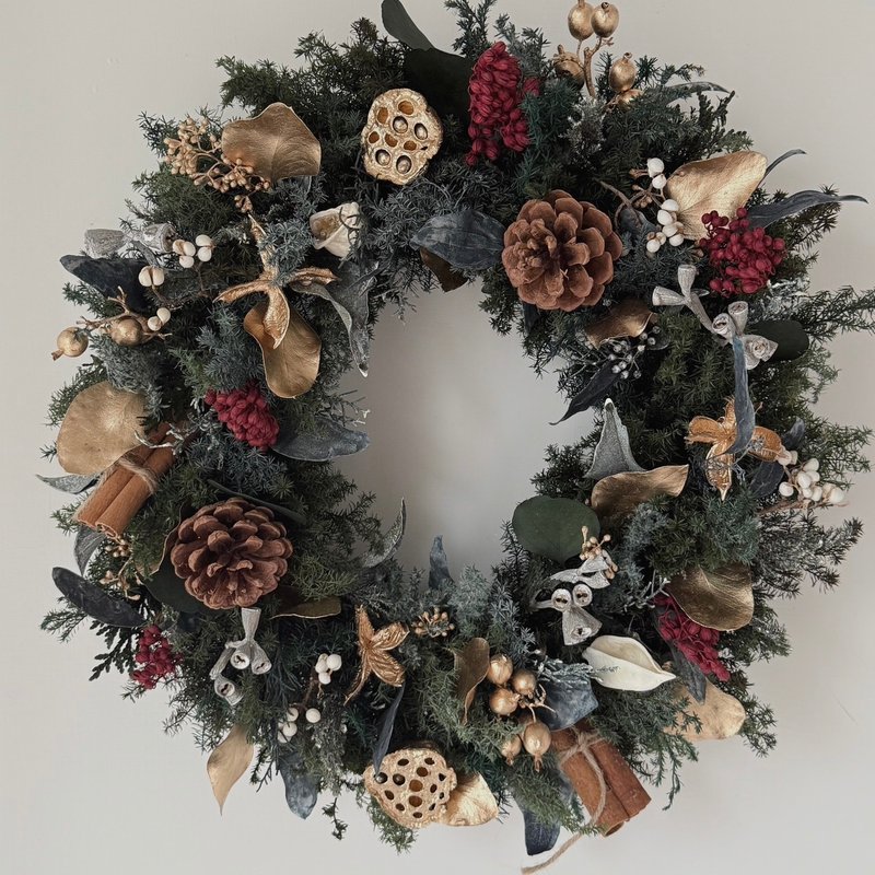 SEE 看見花藝設計|聖誕節|永生雪松 |花圈|經典聖誕雪松花圈 - 乾燥花/永生花 - 植物．花 
