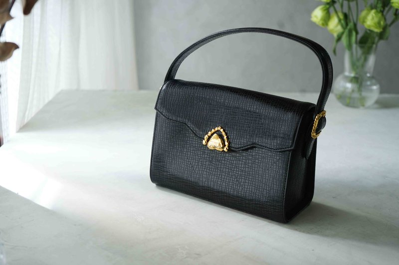 Treasure hunt retro antique bag-ungaro black leather embossed genuine leather hand-held shoulder bag - กระเป๋าแมสเซนเจอร์ - หนังแท้ สีดำ