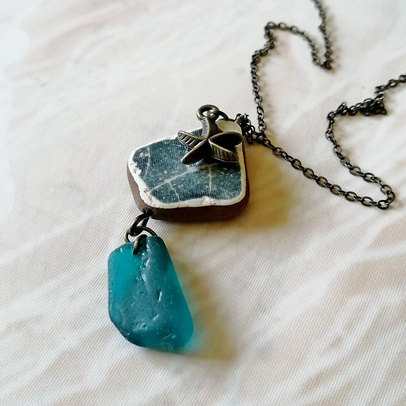 Starfish Sea glass pendant 綠松石海玻璃項鍊 Cute Present 陶與海玻璃的結合 Everyday Jewelry 女朋友禮物 - Necklaces - Glass Green
