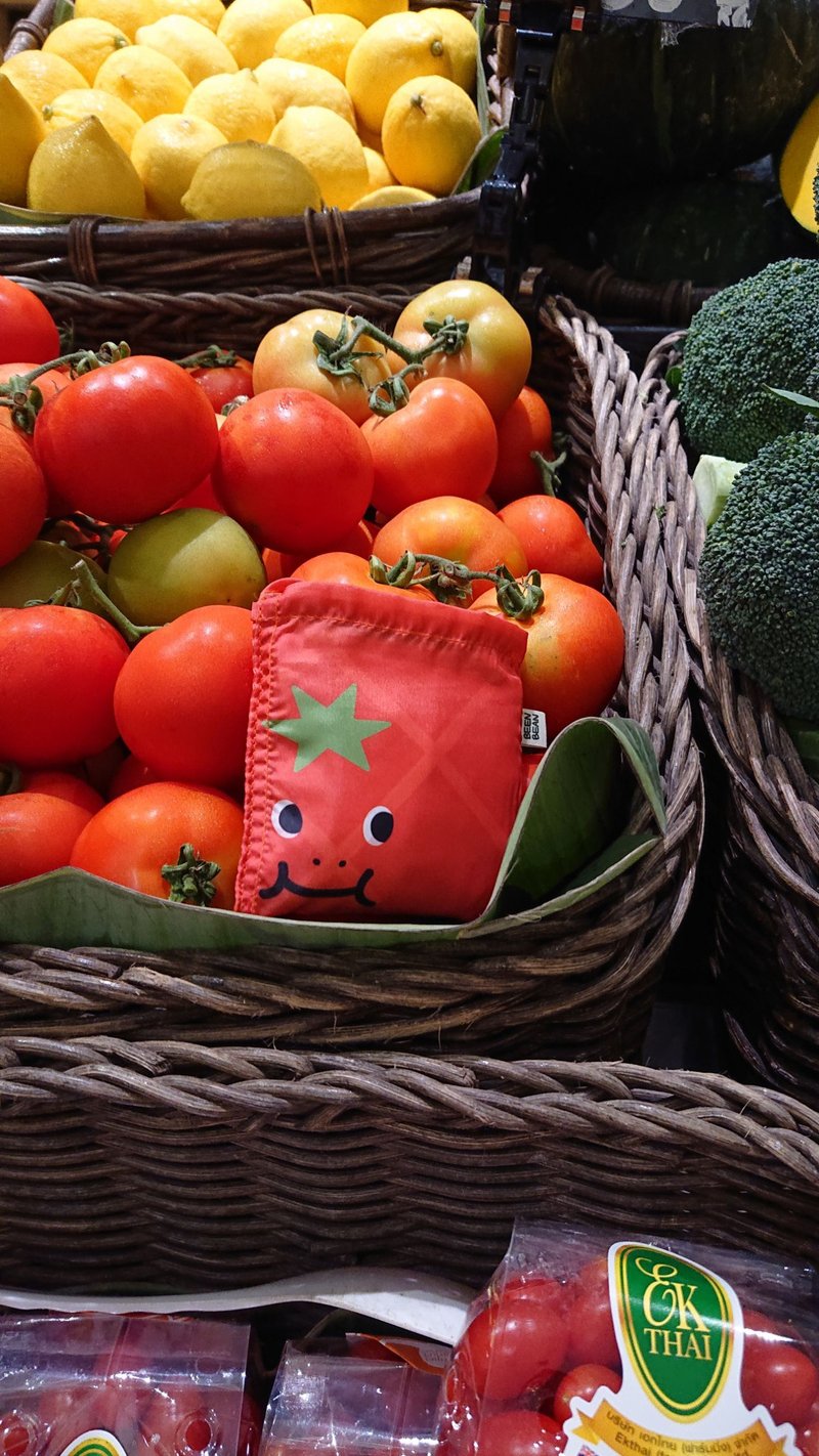 Red Tomato Reusable folding Eco shopping bag - 手提包/手提袋 - 其他人造纖維 紅色