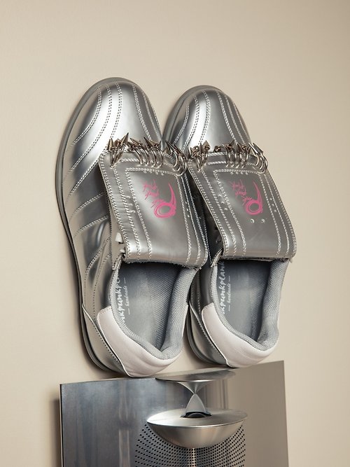 pinkpunkplank 銀色 頭層牛皮 亮面朋克運動球鞋 鞋舌可拆卸 平底休閒鞋 35-39