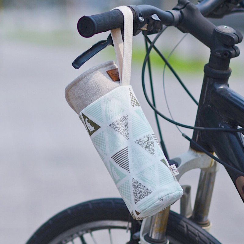 Sold out∣Insulation anti-collision water bottle bag (triangular secret room) lake green/exchange gifts/Christmas gifts - ถุงใส่กระติกนำ้ - ผ้าฝ้าย/ผ้าลินิน สีเขียว