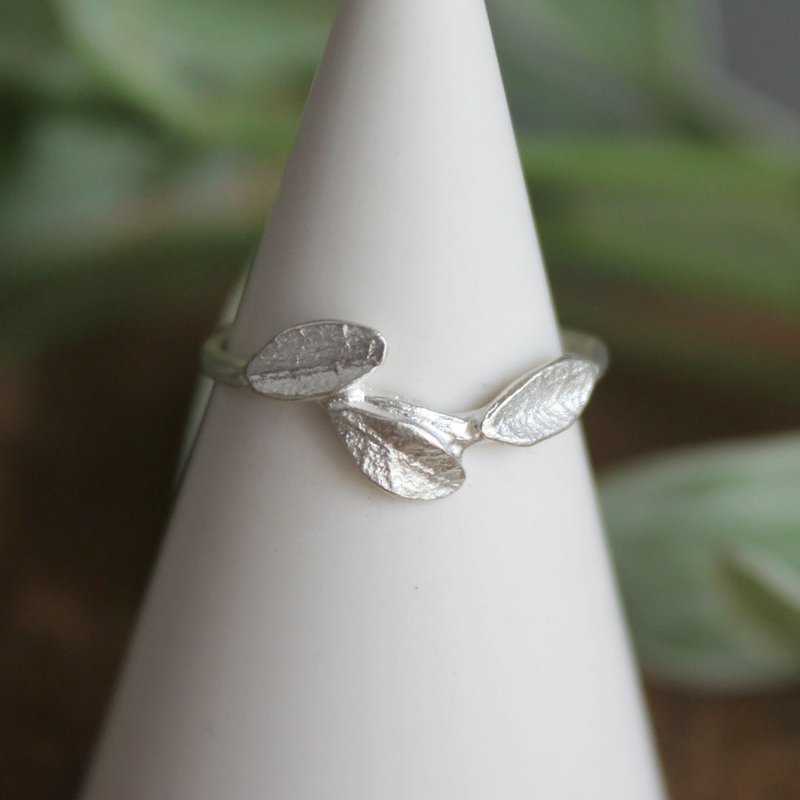 Small leaf ring - 戒指 - 純銀 銀色