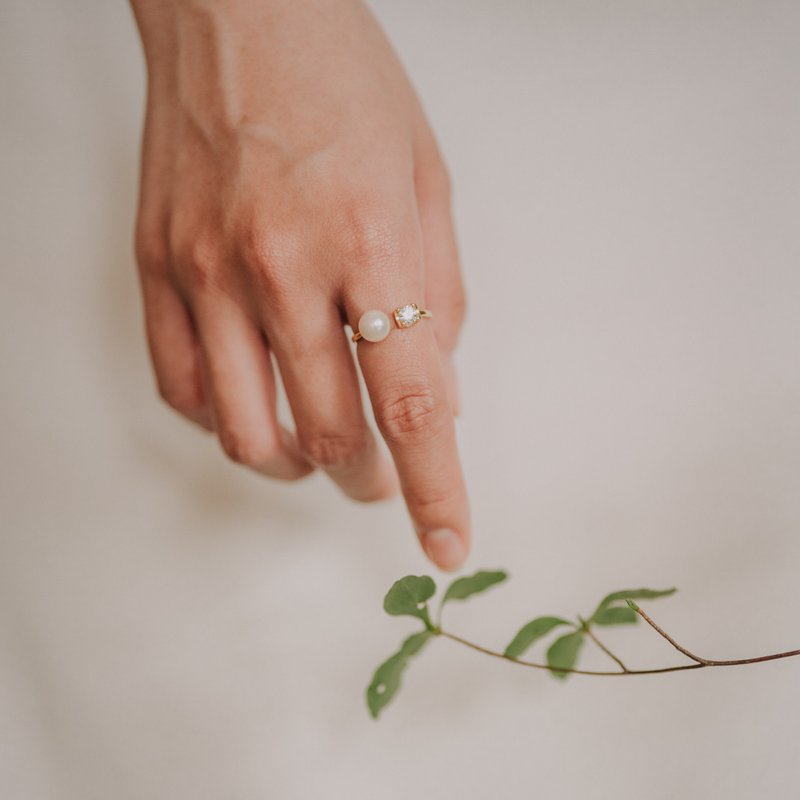 Miranda_Zirconia Pearl Ring - General Rings - Pearl White