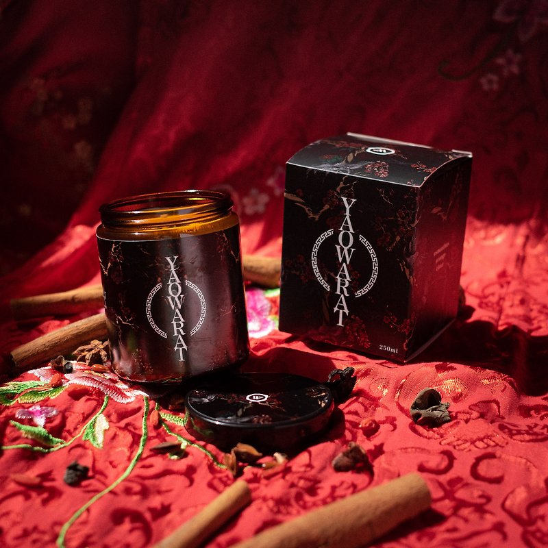 Soy Candle Yaowarat Blend Amber Jar - Osmanthus, Orange, Clove - 香薰蠟燭/燭台 - 其他材質 咖啡色