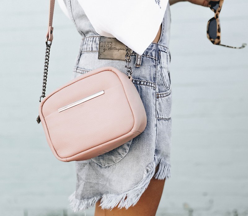 CULT BAG chain bag_Pink / pink - กระเป๋าแมสเซนเจอร์ - หนังแท้ สึชมพู