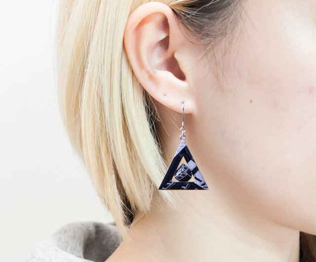 triangle cube mini ピアス/イヤリング(black) - ショップ Re:flection