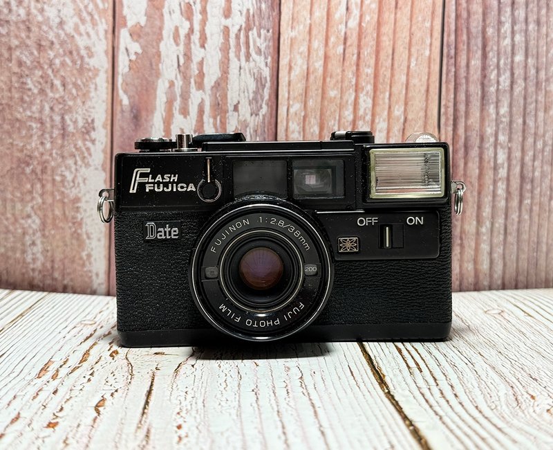 FUJICA Flash Data 底片相機 - 相機/拍立得/底片相機 - 其他材質 黑色