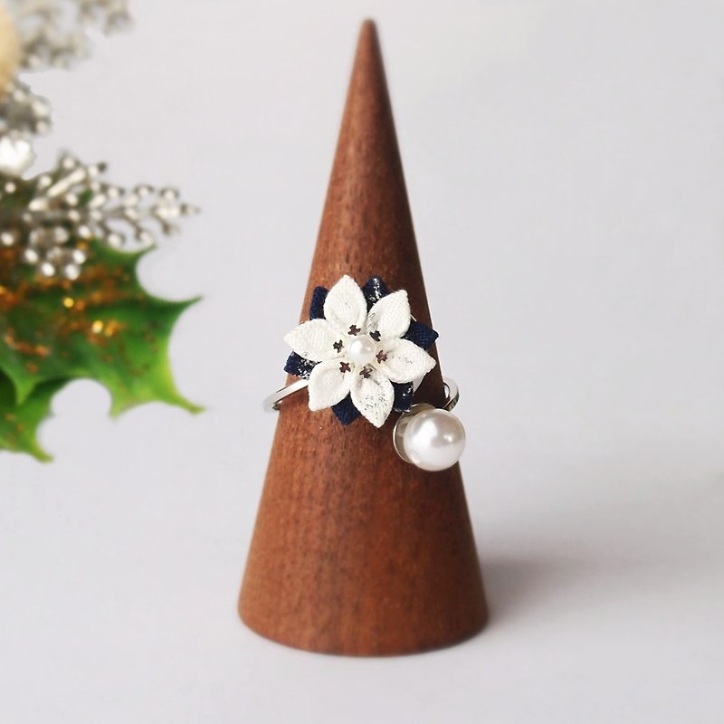 Poinsettia ring with knob work - General Rings - Cotton & Hemp Blue