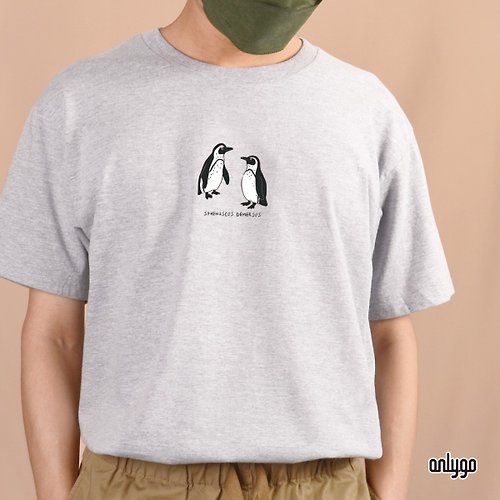 Onlygo 昂里生活創意 生態主題 T-shirt 瀕臨絕種動物衣服 / 黑腳企鵝 (男女同款)