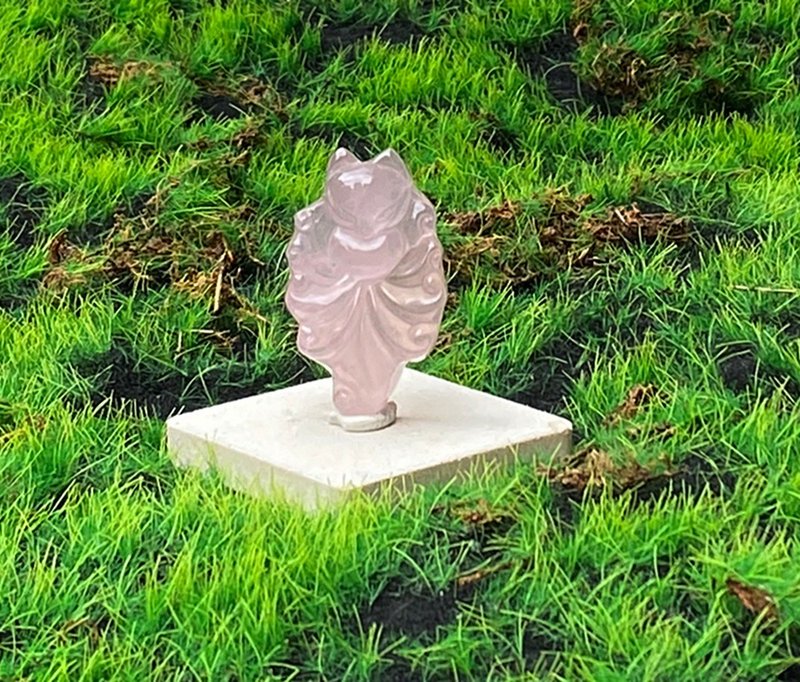 能量擺飾-有孔天然能量粉晶九尾狐 旺人緣 旺姻緣 療癒 快速出貨 - 擺飾/家飾品 - 水晶 粉紅色