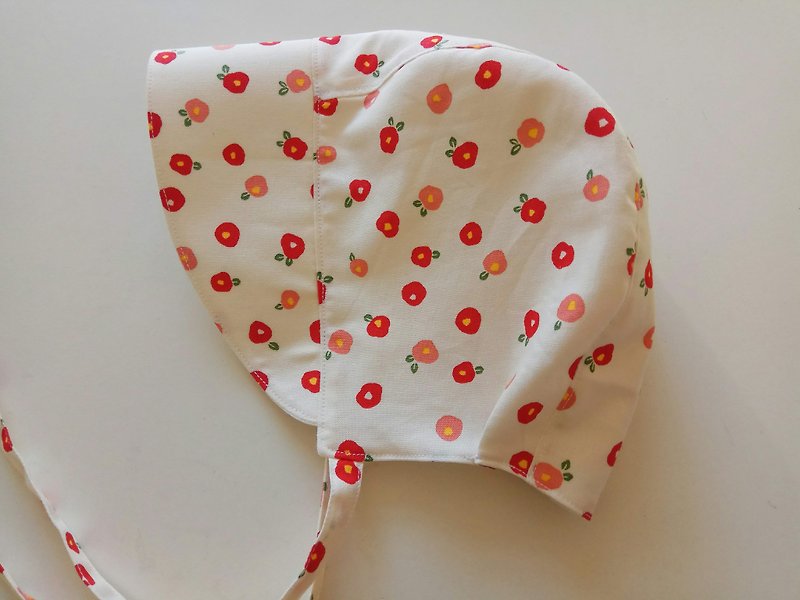 Small flower three-dimensional cut straps baby visor Mi Yue gift strap baby cap - Baby Gift Sets - Cotton & Hemp Multicolor