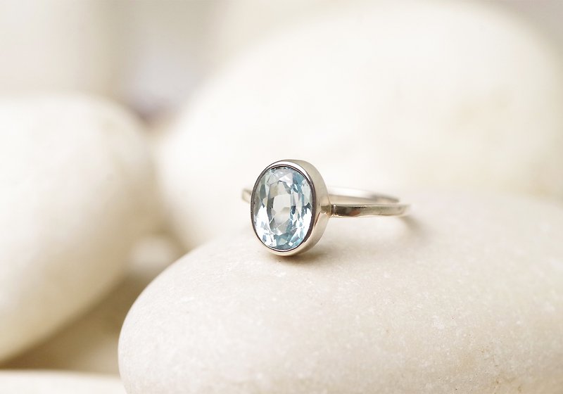 Sky Blue Topaz Ring - Gemstone Ring