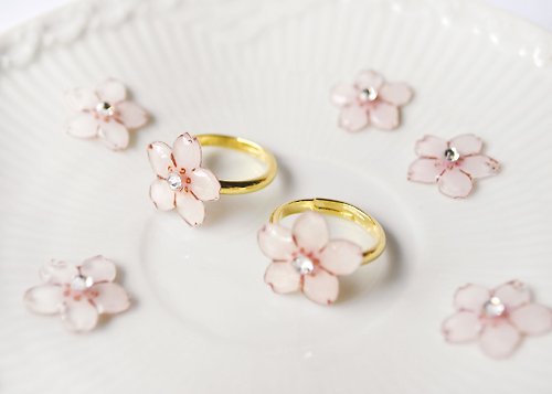 Little brilliant days Tea and Fruit Sakura ring 桜の花のリング