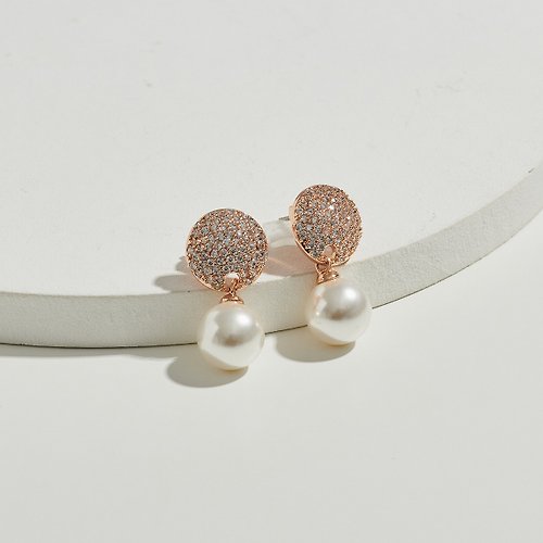 SOIRÉE BY N.Y. 蒔華芮設計師輕珠寶 赫本-鑲鑽珍珠耳環(共2色) 優雅/質感/典雅