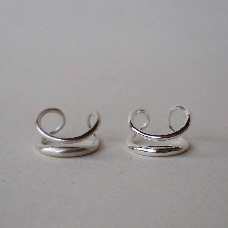 Swing Ring 純銀厚戒 - 戒指 - 其他金屬 銀色