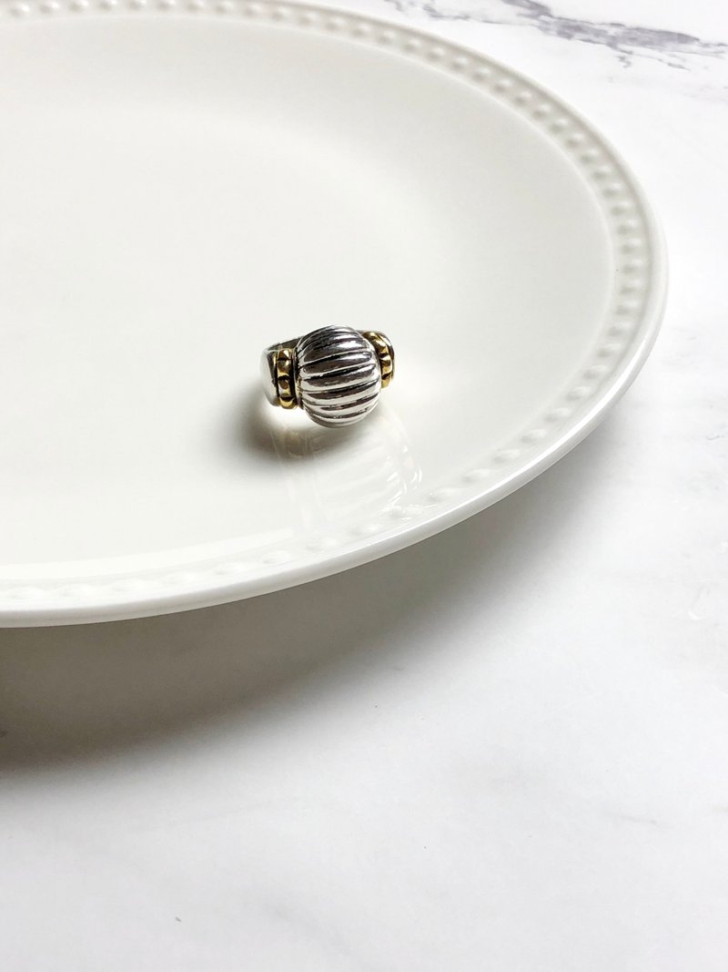 Vintage Sterling Silver Dome Ring - 戒指 - 純銀 銀色
