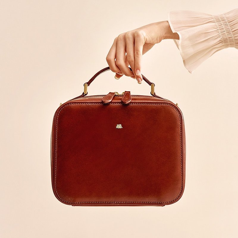 [New Year&#39;s Gift] Retro Suitcase Square Bag