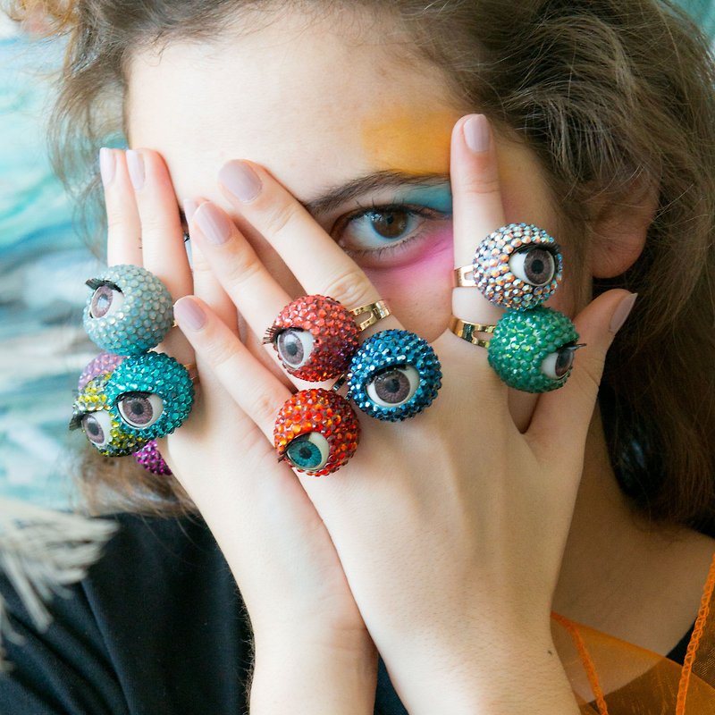 22mm Movable Eye Ring with Swarovski Elements Crystal - แหวนทั่วไป - คริสตัล หลากหลายสี
