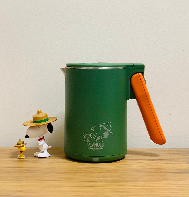 PEANUTS x Homeplus Electric Travel Kettle (Dual voltage) - Beagle Scouts - Pitchers - Stainless Steel Green