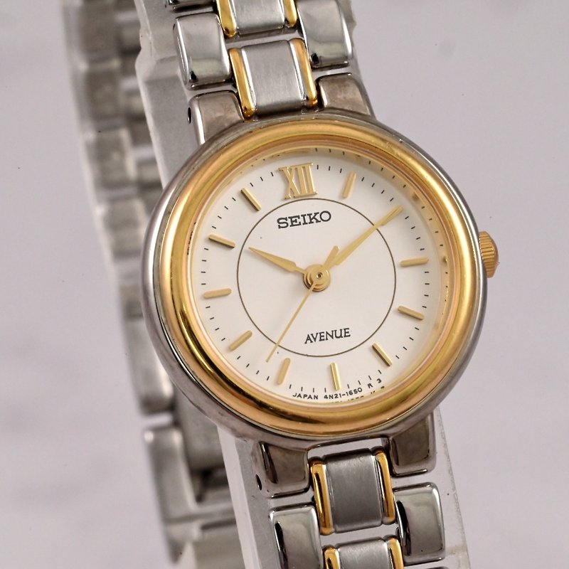 SEIKO セイコー レディース クォーツ 腕時計 アベニュー ホワイトシルバー 4N21-0410 日本発送 - 女裝錶 - 不鏽鋼 銀色