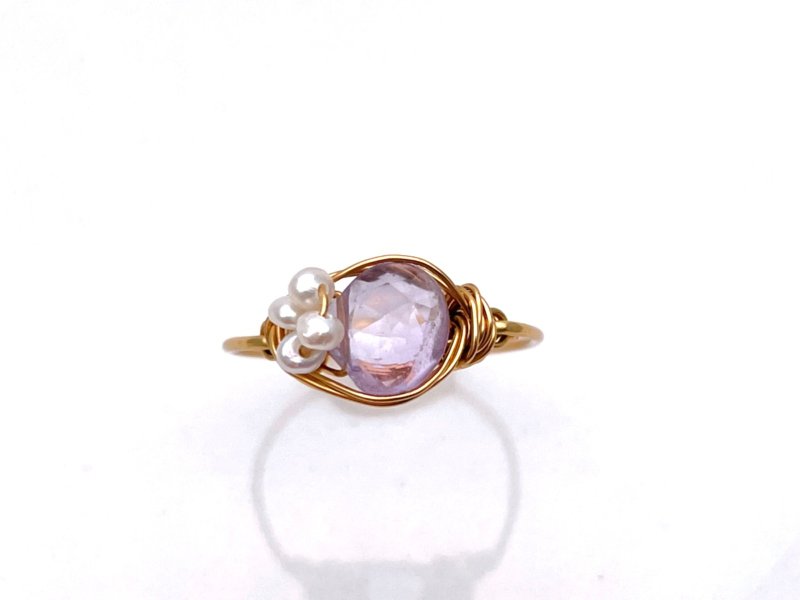 Retro moon - Pink amethyst and freshwater pearl wire ring - General Rings - Gemstone Purple