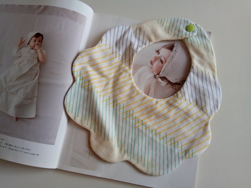 日本綿紗布 彩色線條  棉紗款雲狀圍兜 彌月禮物 圍兜 寶寶圍兜 嬰兒圍兜 口水巾 六層紗 八層紗 - 滿月禮物 - 棉．麻 多色