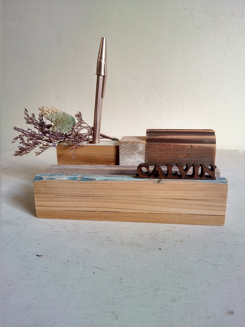 CL Studio 【Modern and Simple-Geometric Style Wooden Phone Holder/Business Card Holder】N169 - ที่ตั้งบัตร - ไม้ สีนำ้ตาล