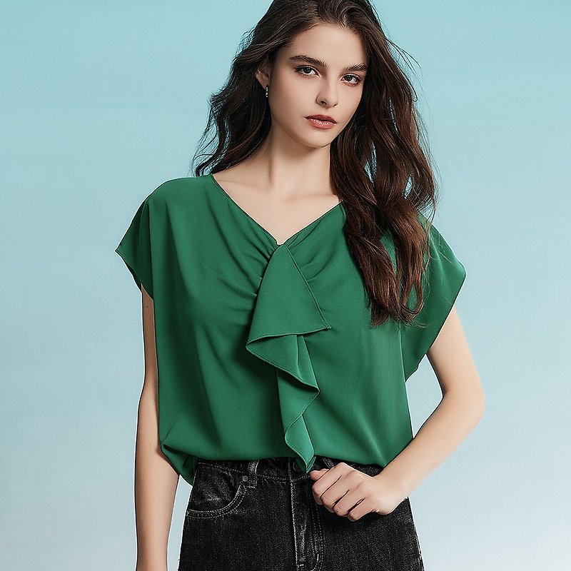 OUWEY Ou Wei romantic grab pleat loose piece wide collar with sleeves V-neck top (two colors) 3232161001 - Women's Tops - Polyester 