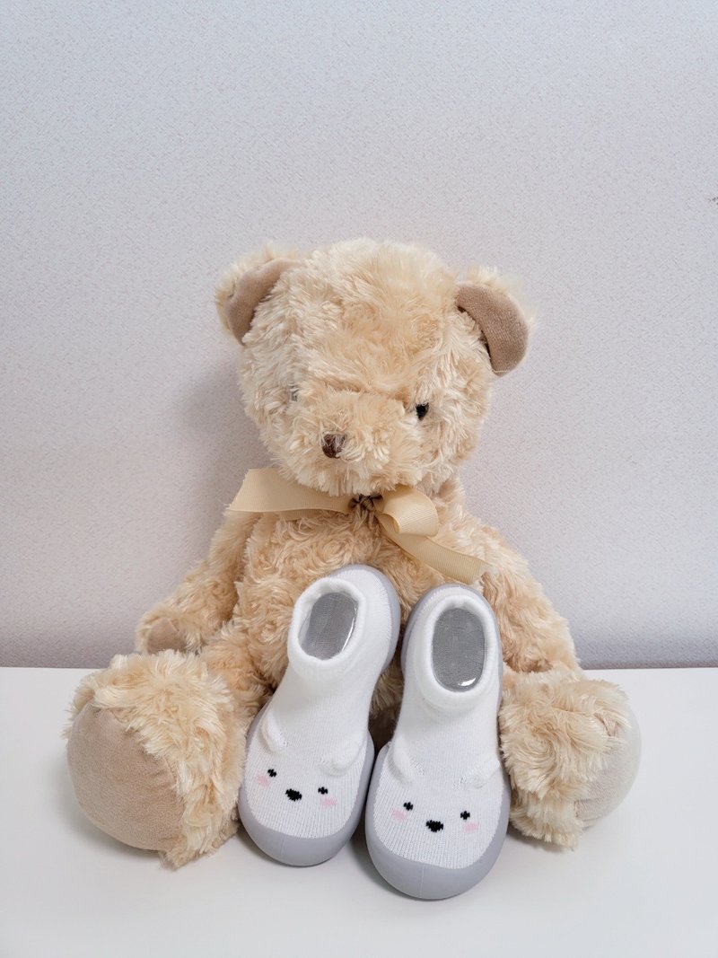 Korean Ggomoosin toddler socks and shoes - Shy White Bear - Baby Shoes - Cotton & Hemp 