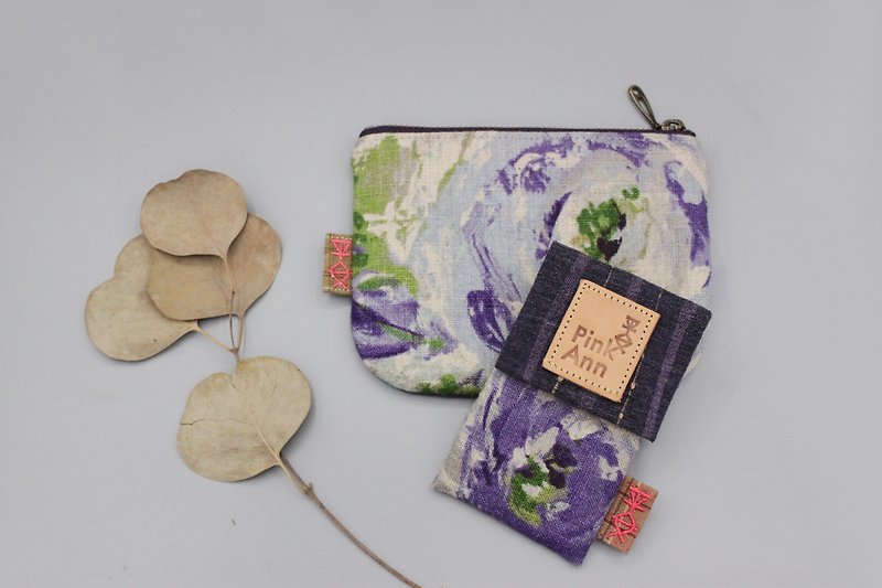 Ping An Classic Card Holder-, oil paint purple flower (feel cotton and linen), business card bag, leisure card bag - ID & Badge Holders - Cotton & Hemp Purple