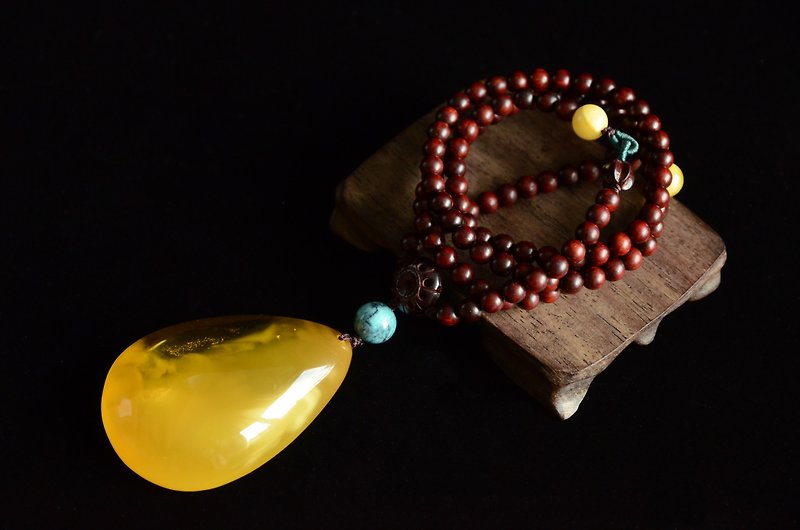 [Xi] Amber light amber honey natural Wax lobular 108 necklace beads Zen Art - Necklaces - Gemstone Yellow