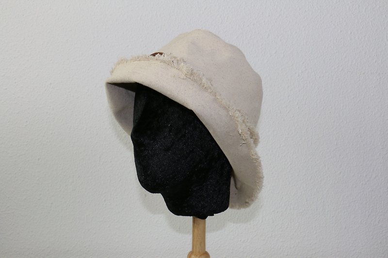 Cotton bucket hat, Boro style, Thai fabric, crimson - Hats & Caps - Cotton & Hemp 