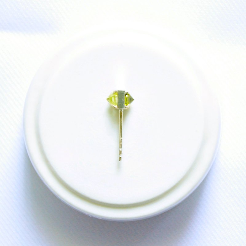 波金的使者 綠色結晶 鋯石銀耳針 單支 - 耳環/耳夾 - 寶石 綠色