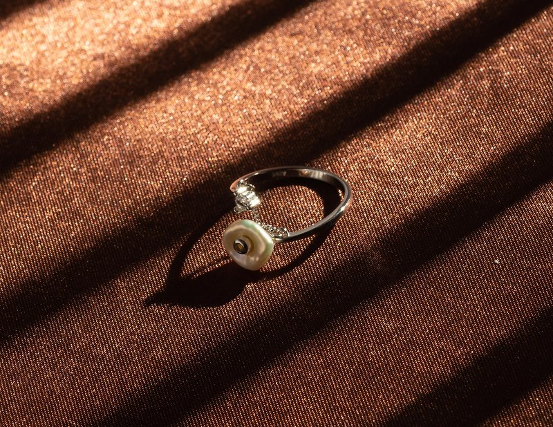 Adjustable Ring with Minimalist Baroque Pearl Zircon S925 Silver