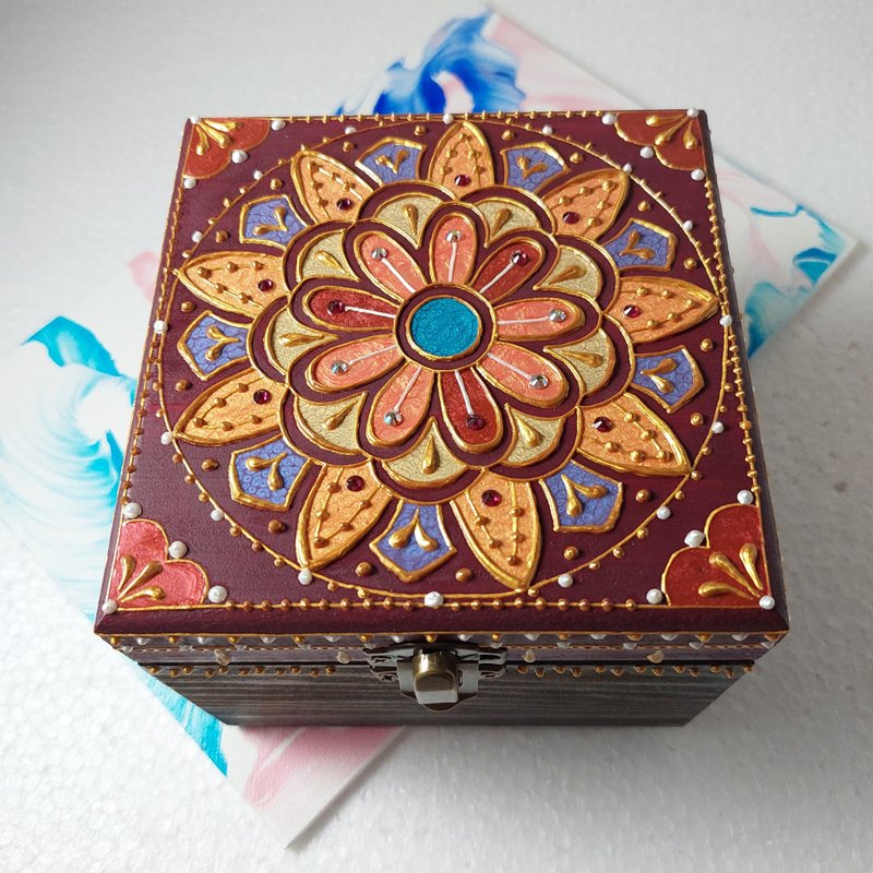 手工雕花彩繪木盒/HENNA/民族風/精油收納盒 - 擺飾/家飾品 - 木頭 咖啡色