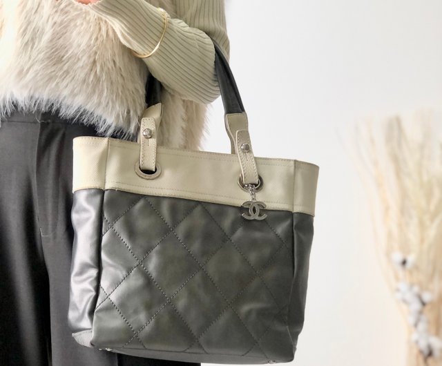 日本直送 名牌中古包 】CHANEL シャネル キルティング ココチャーム パリビアリッツ レザー キャンバス トートバッグ ブラック au8cin  - ショップ VintageShop solo トートバッグ・ハンドバッグ - Pinkoi