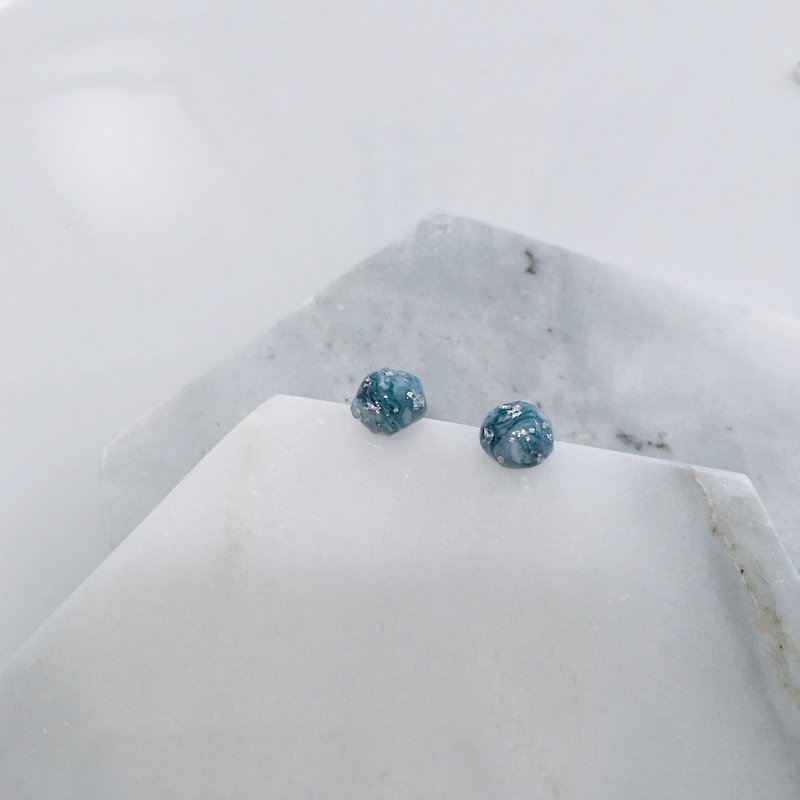 Lucky little stone earrings - ต่างหู - วัสดุอื่นๆ สีน้ำเงิน