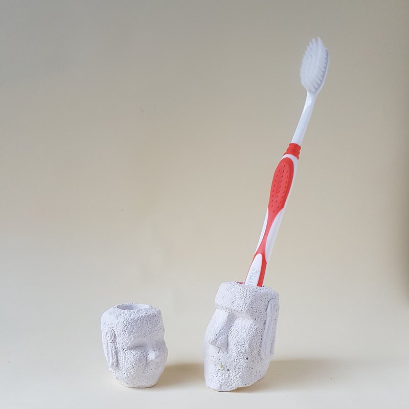 Family Moai Easter land Diatomaceous earth toothbrush holder - อื่นๆ - วัสดุอื่นๆ ขาว