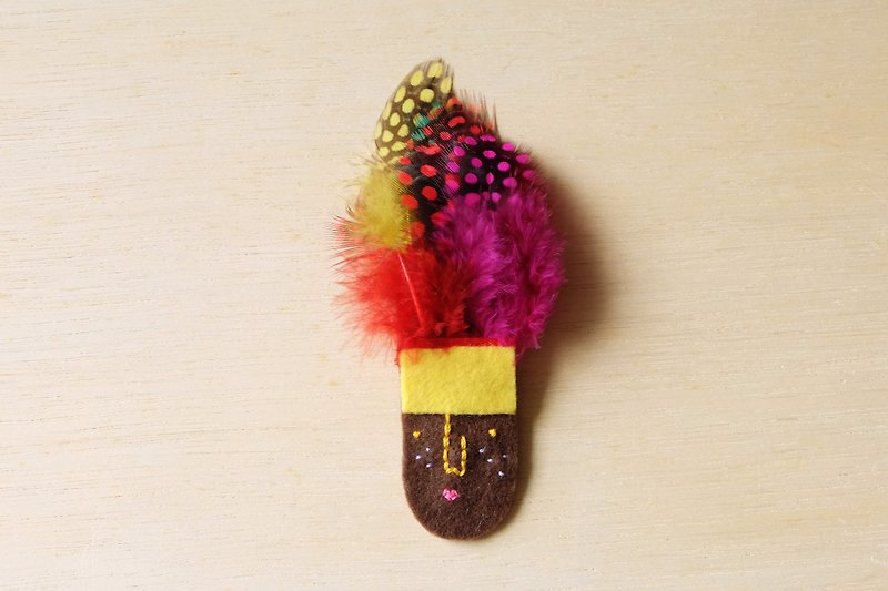 Miss Hairy Collection / Feather Brooch / Brown - Brooches - Other Materials Brown