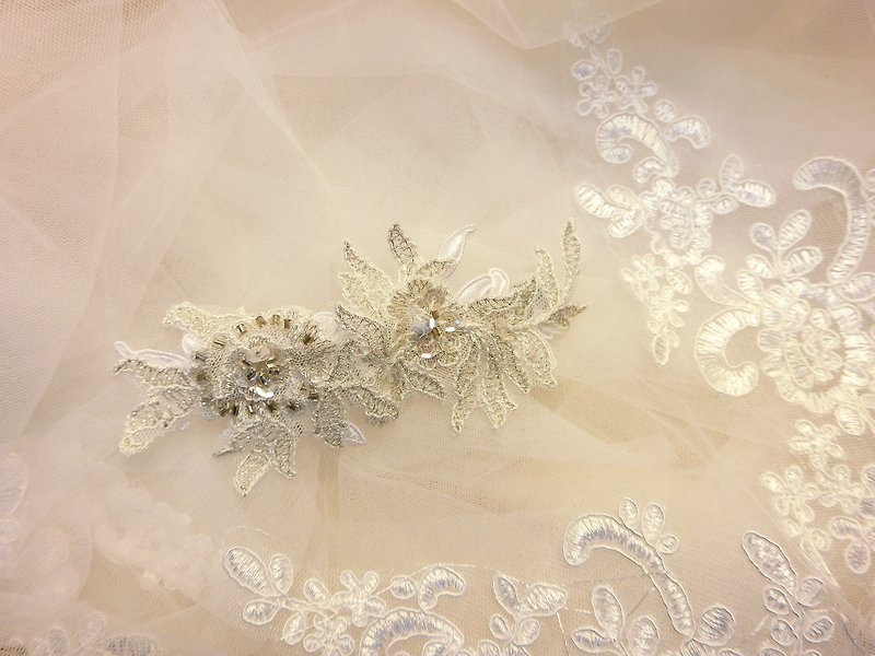 古典的な優雅さのダイヤモンドのレース弾性クリップ - ヘアアクセサリー - 刺しゅう糸 ホワイト