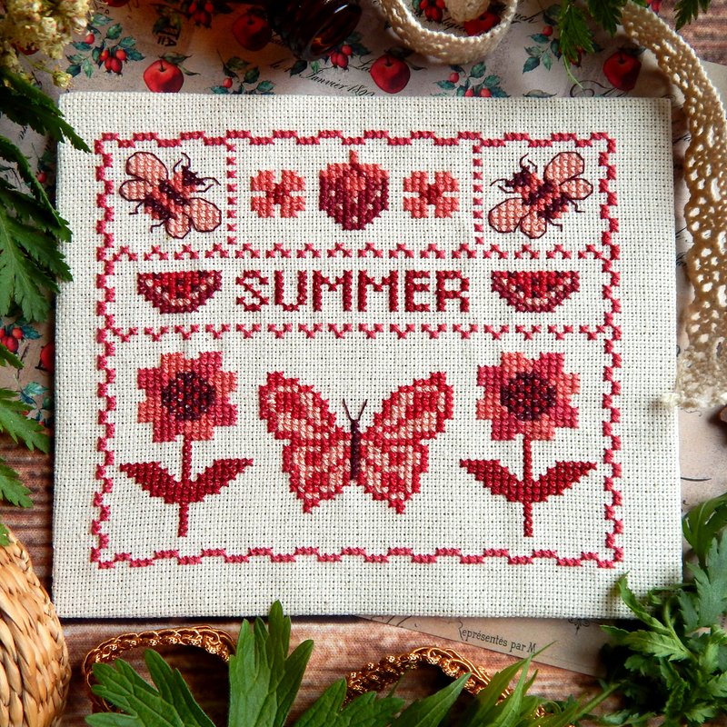 Summer cross stitch pattern Butterfly cross stitch Strawberry cross stitch Bee - 手工藝教學/工具書 - 其他材質 