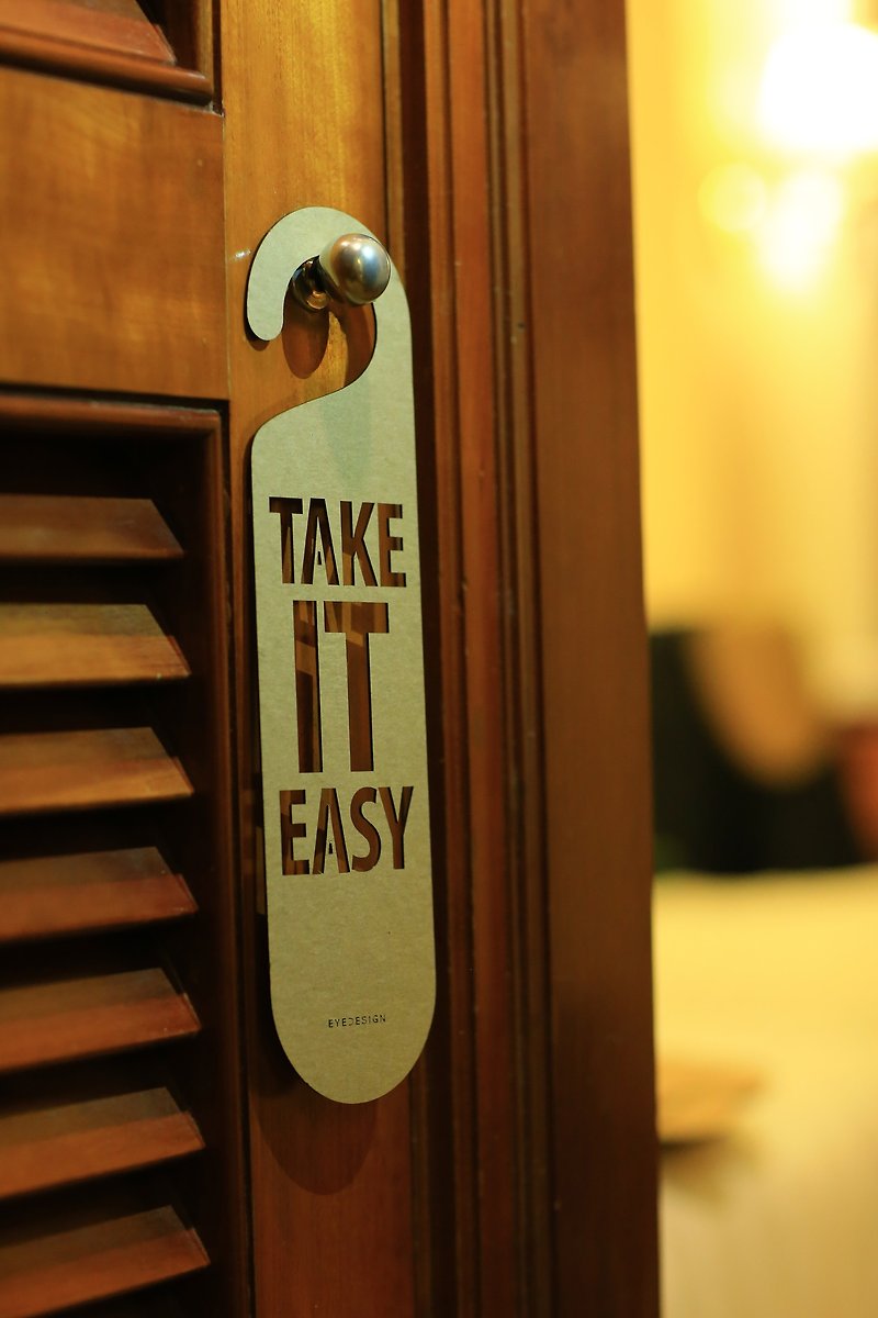 [EyeDesign sees the design] One sentence door hanger "TAKE IT EASY" D32 - Items for Display - Wood Brown