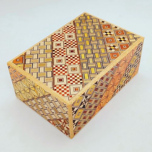 Japanese Puzzle Box OKA ２７回仕掛け４寸秘密箱 伝統小寄木 からくりパズル箱 箱根寄木細工