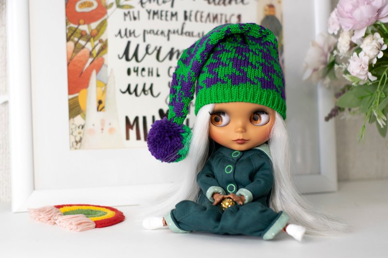 Green hat for Blythe, Pullip doll, knitted cap, doll accessories, 娃娃针织衣服, 娃娃帽 - ตุ๊กตา - ขนแกะ สีเขียว