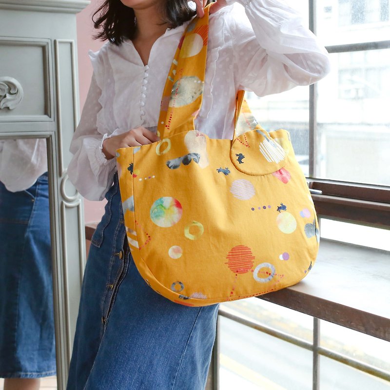 universe shoulder bag /turmeric - กระเป๋าแมสเซนเจอร์ - ผ้าฝ้าย/ผ้าลินิน สีส้ม