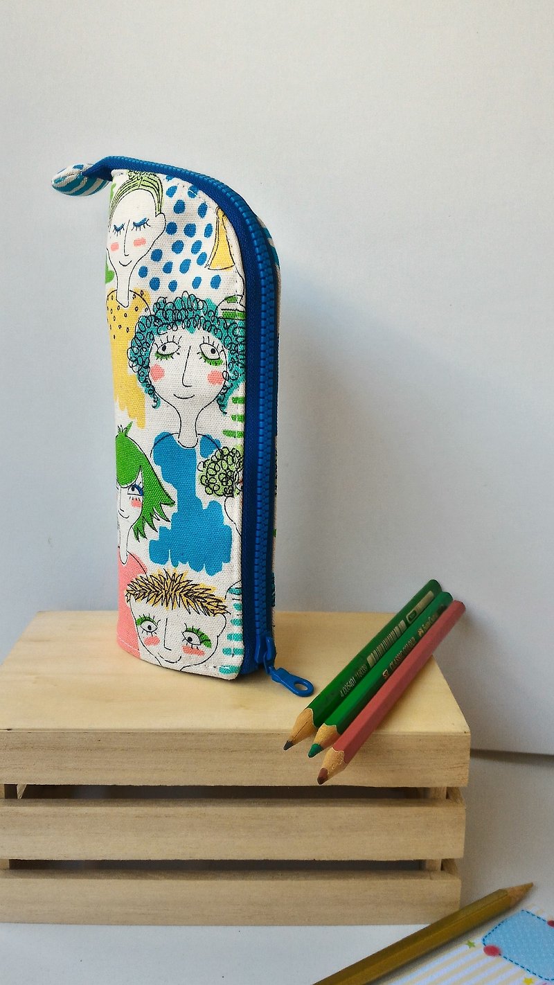 Modern girl upright pencil case graduate day exchange gift - กล่องดินสอ/ถุงดินสอ - ผ้าฝ้าย/ผ้าลินิน 