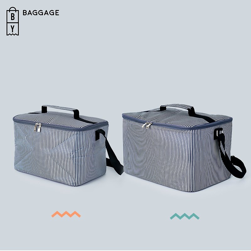 BAGGAGE: STORAGE BAG : NAVY STRIPE: 2 sizes: SMALL/ BIG - กระเป๋าเป้สะพายหลัง - ผ้าฝ้าย/ผ้าลินิน สีน้ำเงิน