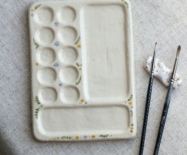 Handmade slab palette/ Ceramic paint palette with flowers/ Natural