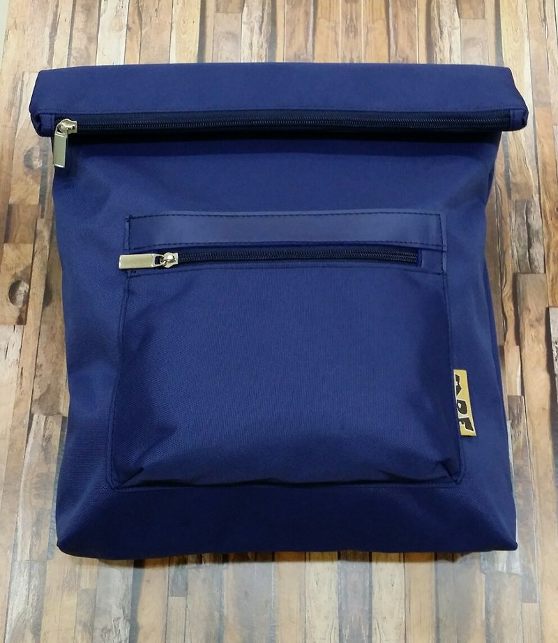 MDF Blue Backpack - กระเป๋าเป้สะพายหลัง - วัสดุอื่นๆ สีน้ำเงิน